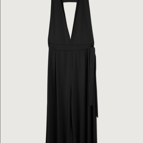 Oak & Fort black low-cut, flowy romper - Picture 2 of 9